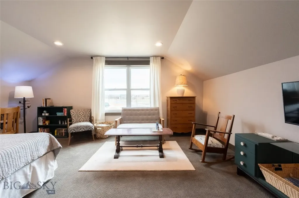 100 Colony Manhattan MT 59741