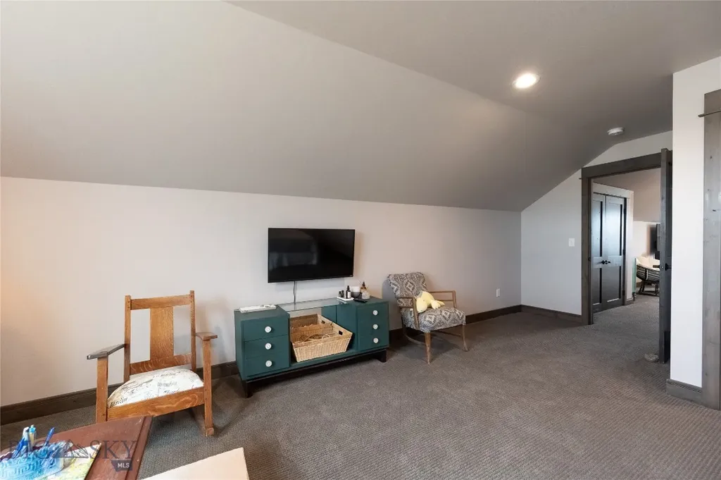 100 Colony Manhattan MT 59741