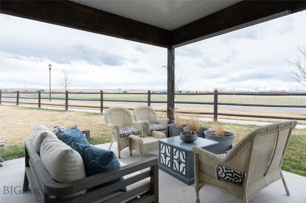 100 Colony Manhattan MT 59741
