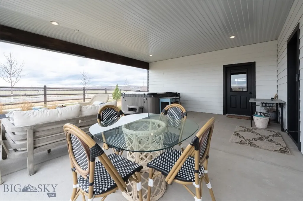 100 Colony Manhattan MT 59741