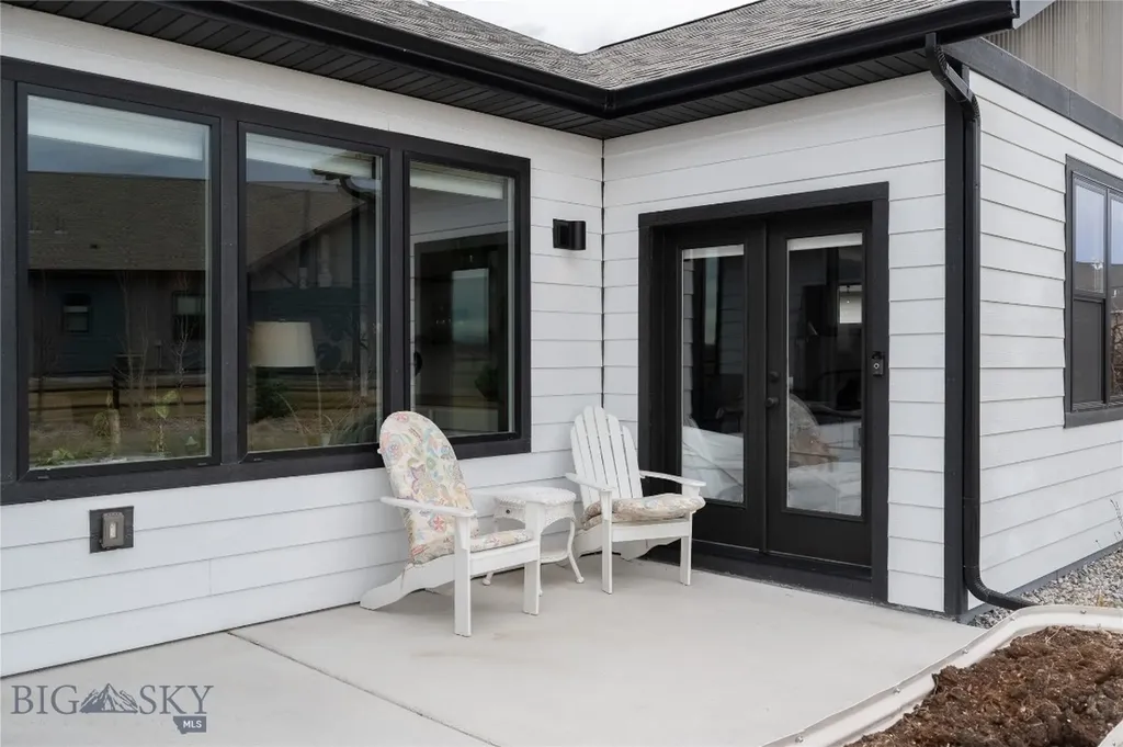 100 Colony Manhattan MT 59741