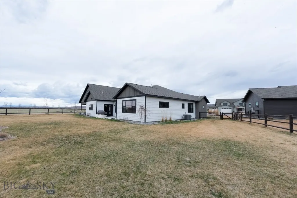100 Colony Manhattan MT 59741