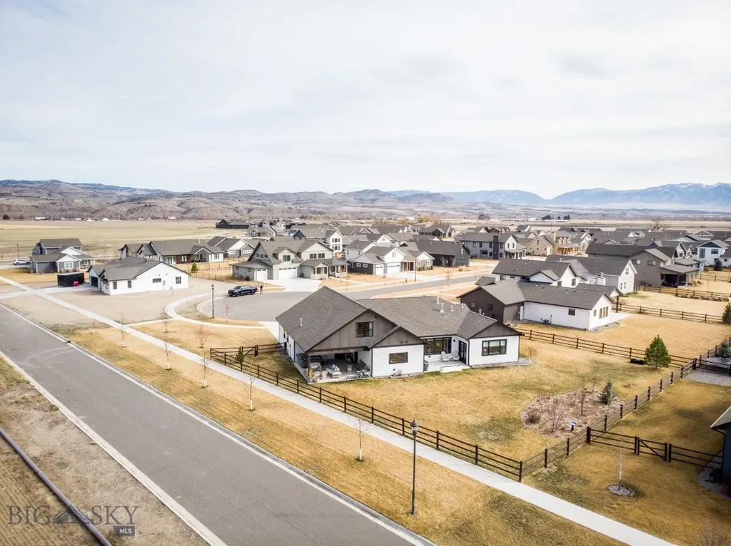 100 Colony Manhattan MT 59741