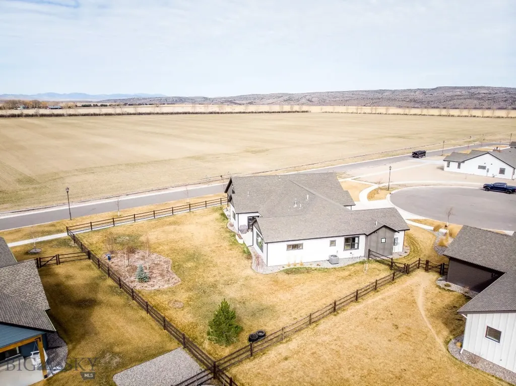 100 Colony Manhattan MT 59741