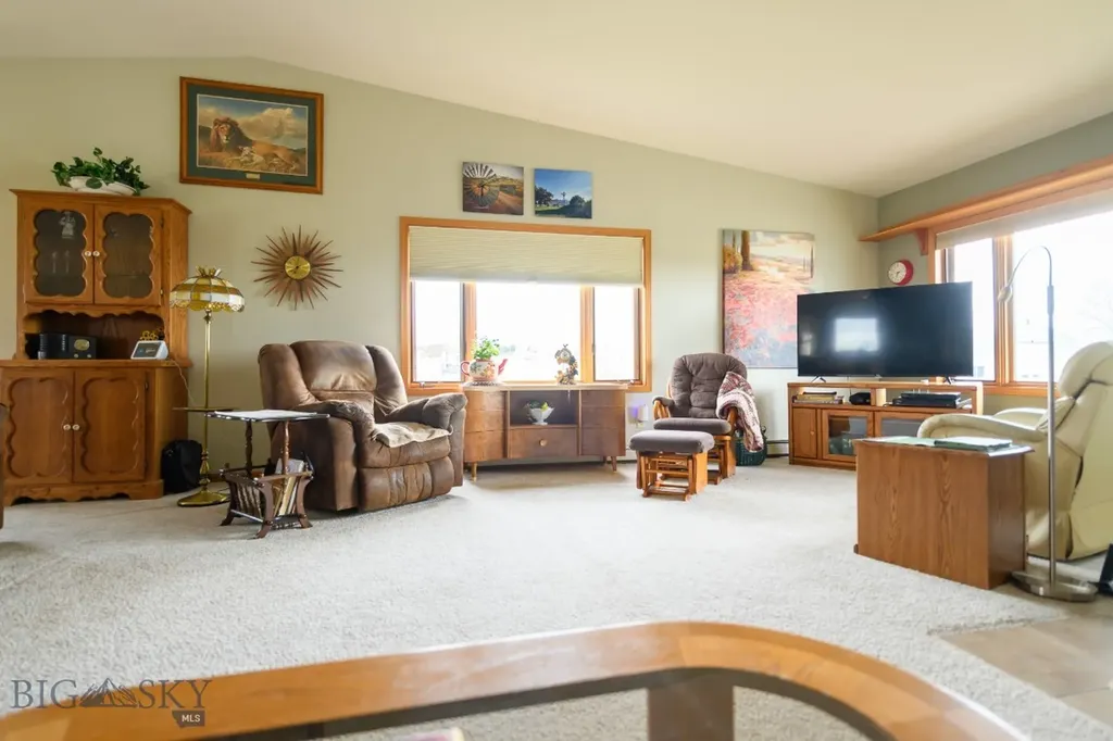 46 Tuke Lane Sheridan MT 59749