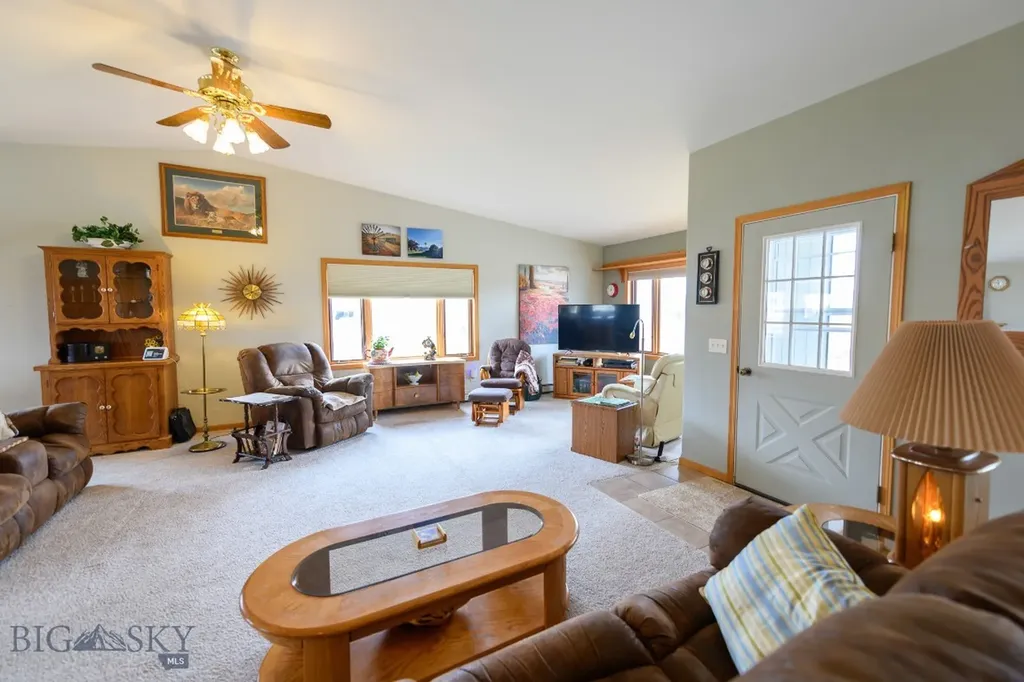 46 Tuke Lane Sheridan MT 59749
