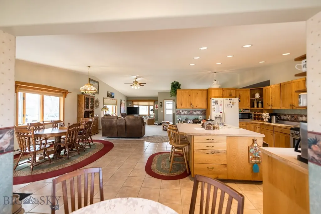 46 Tuke Lane Sheridan MT 59749