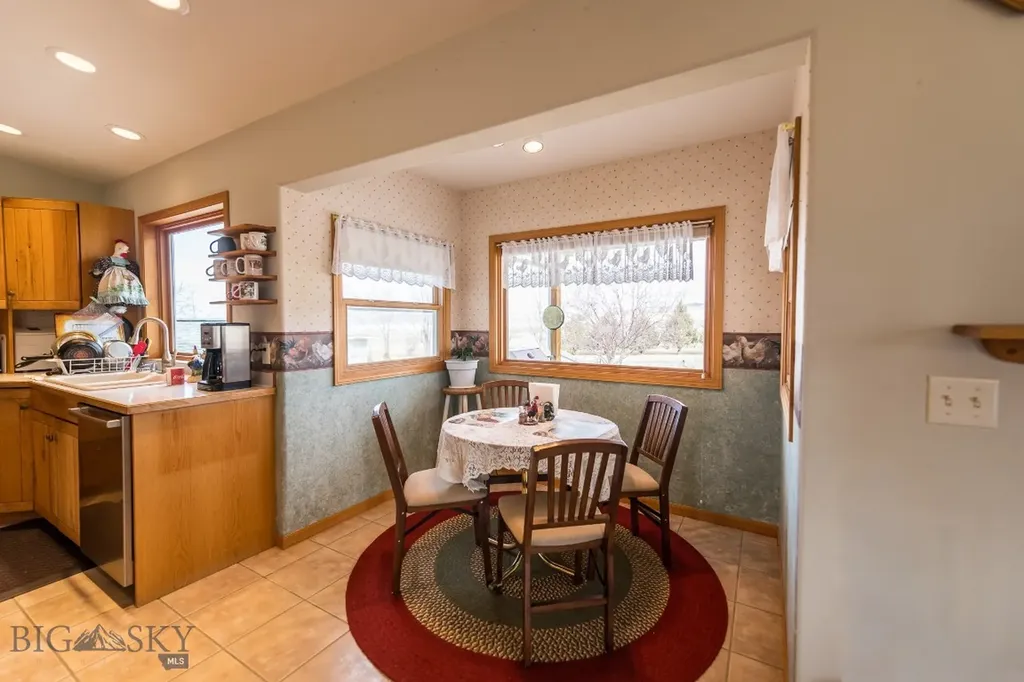 46 Tuke Lane Sheridan MT 59749