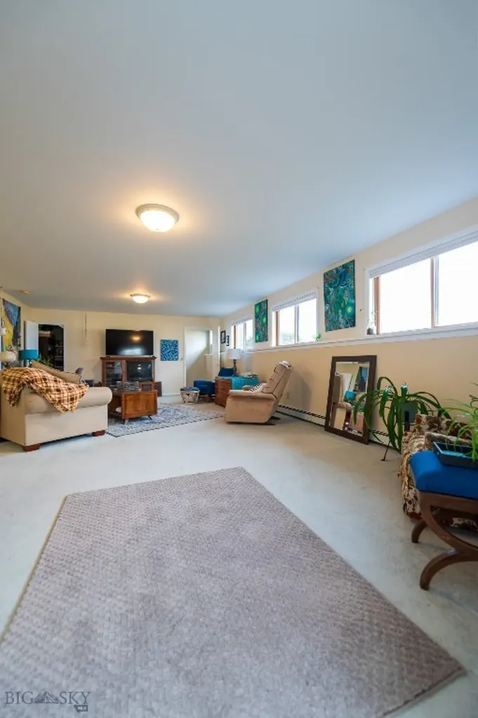 46 Tuke Lane Sheridan MT 59749