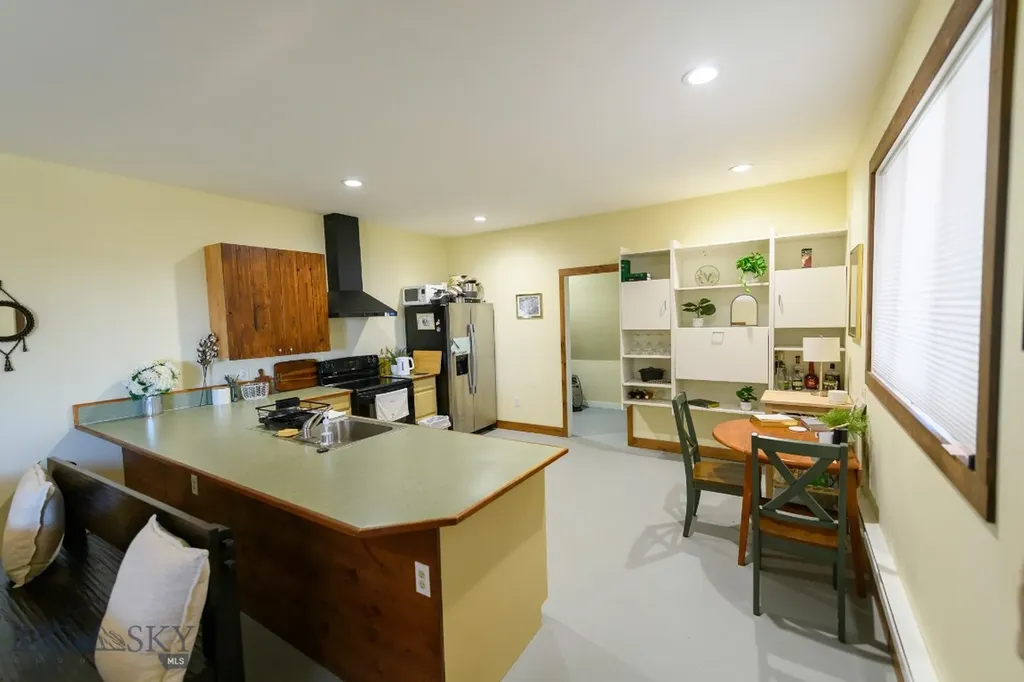 46 Tuke Lane Sheridan MT 59749