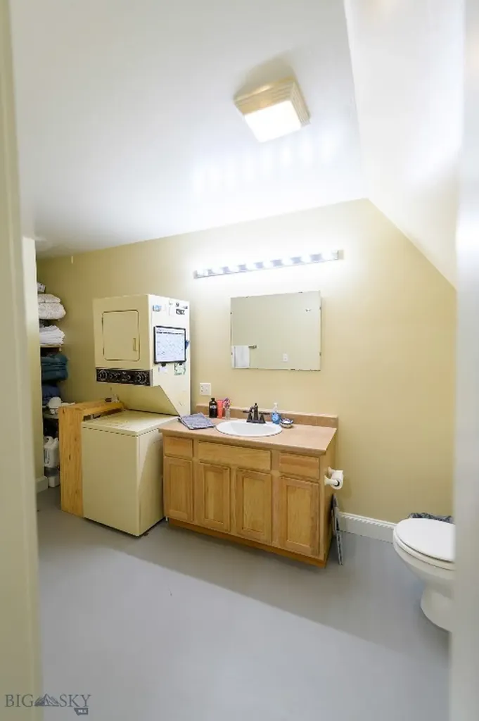 46 Tuke Lane Sheridan MT 59749
