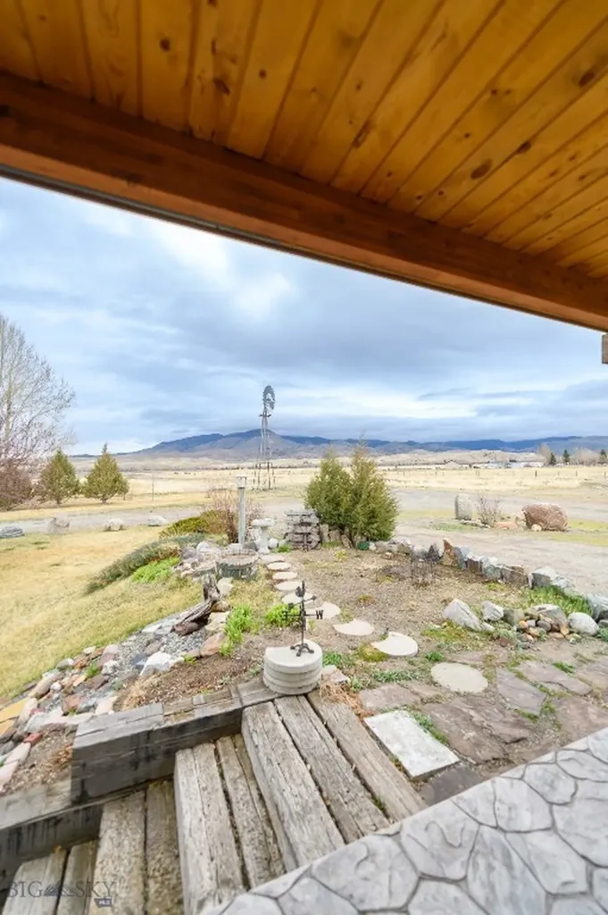 46 Tuke Lane Sheridan MT 59749