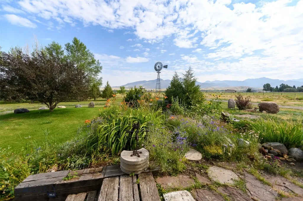 46 Tuke Lane Sheridan MT 59749