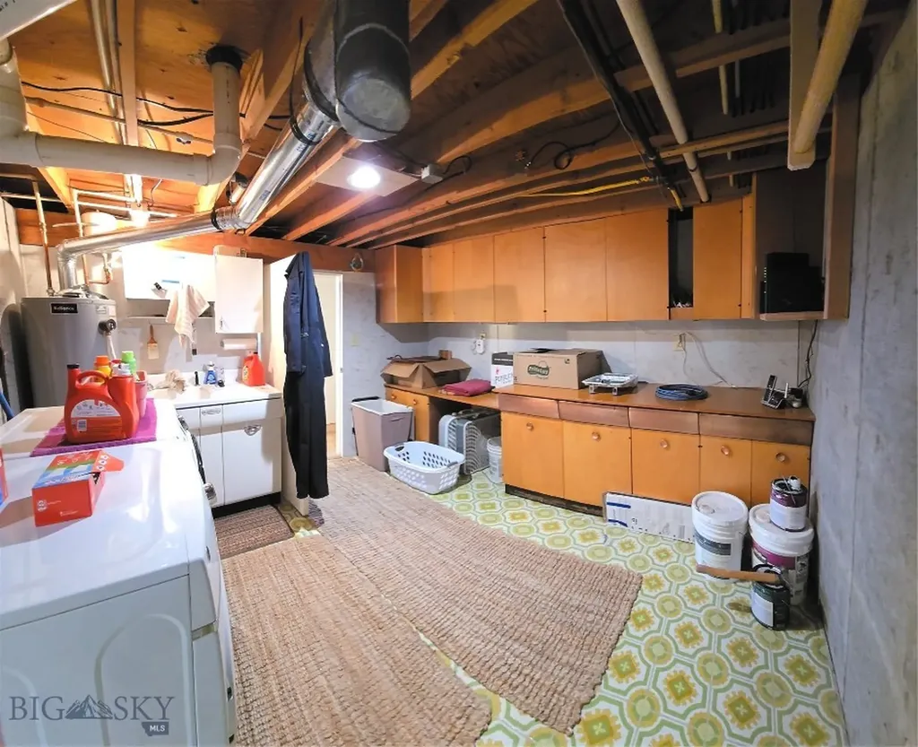 112 6th Avenue N Winifred MT 59489