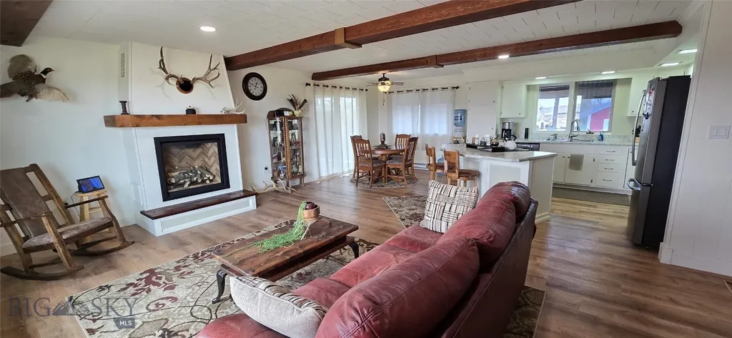 112 6th Avenue N Winifred MT 59489