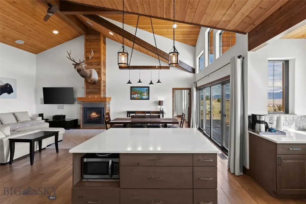 108 Deerfoot Trail Ennis MT 59729