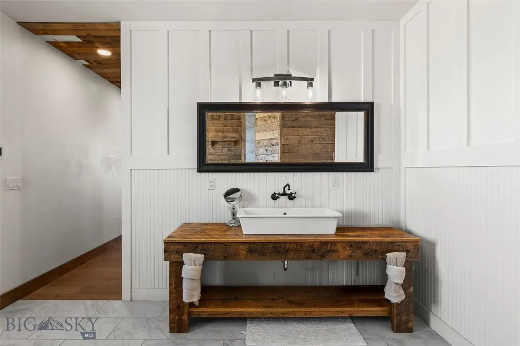 108 Deerfoot Trail Ennis MT 59729