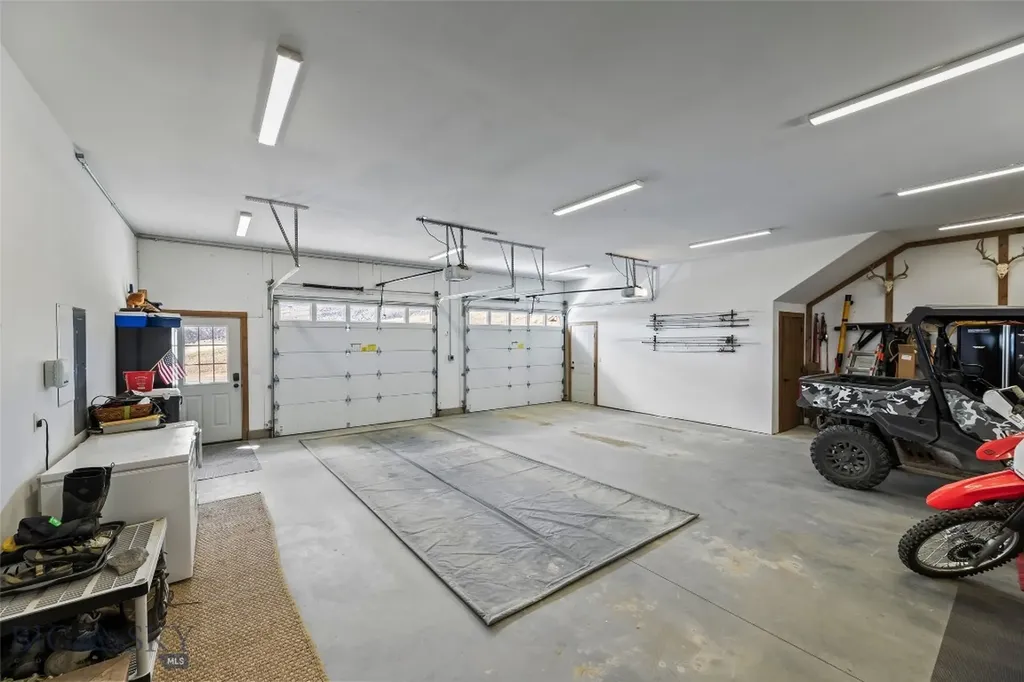 108 Deerfoot Trail Ennis MT 59729