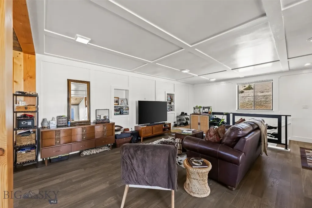 108 Deerfoot Trail Ennis MT 59729