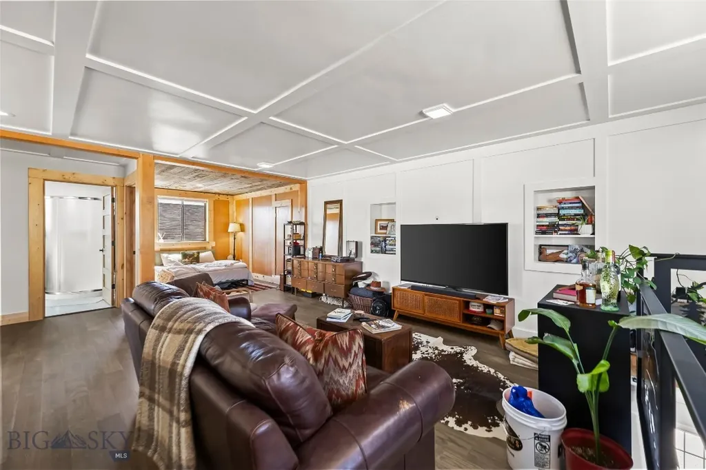 108 Deerfoot Trail Ennis MT 59729