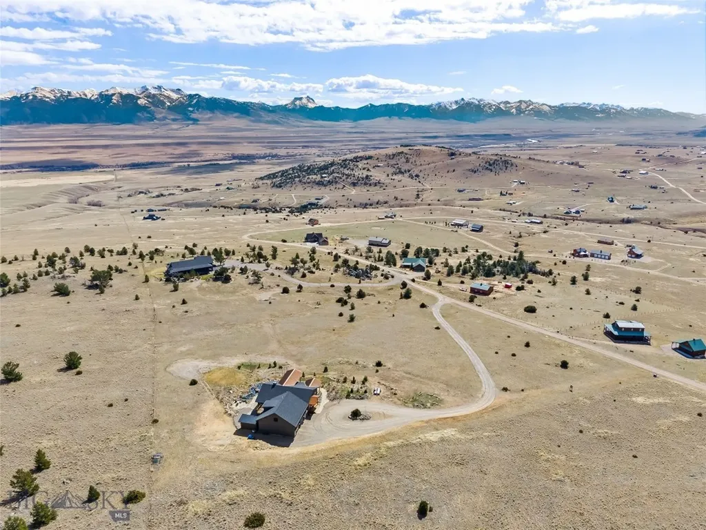108 Deerfoot Trail Ennis MT 59729