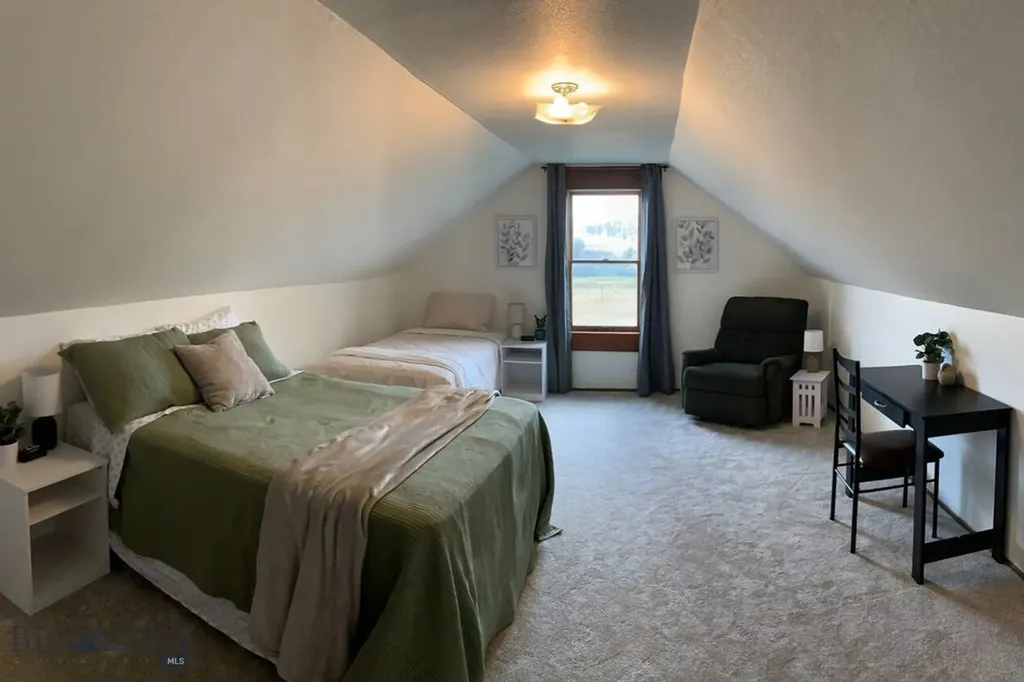 43793 Pinot Noir Loop Dayton MT 59914