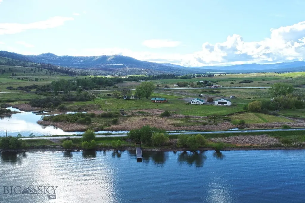 43793 Pinot Noir Loop Dayton MT 59914
