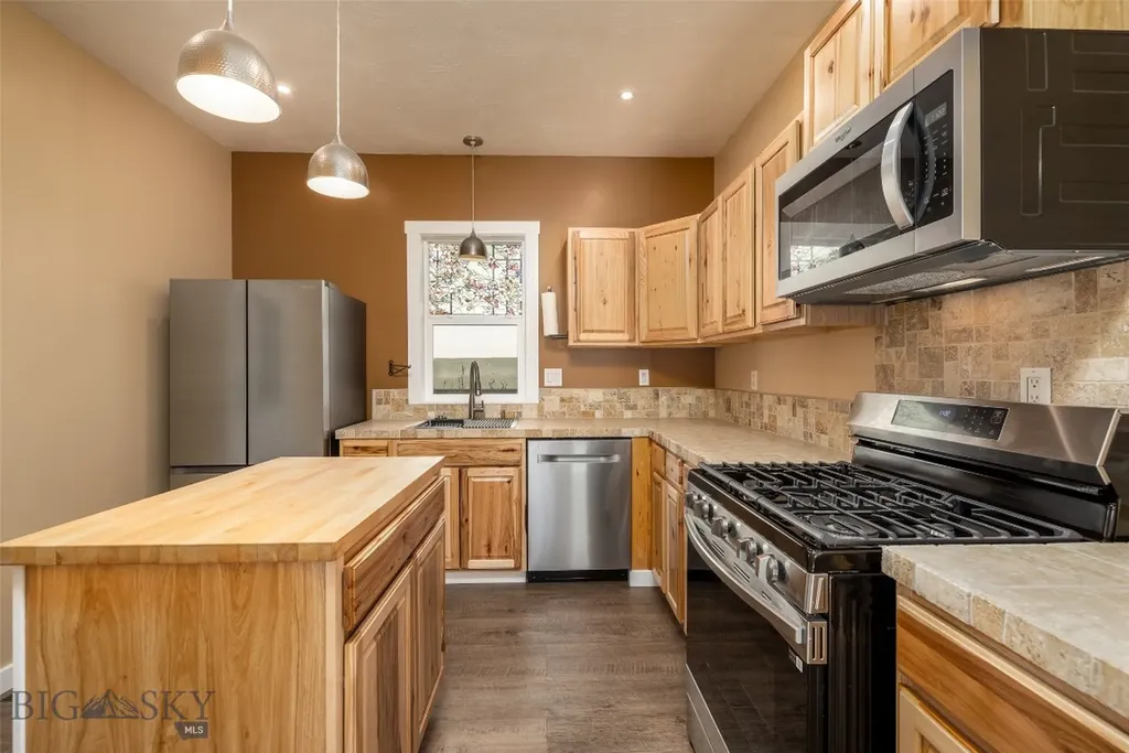 421 N C Street Livingston MT 59047
