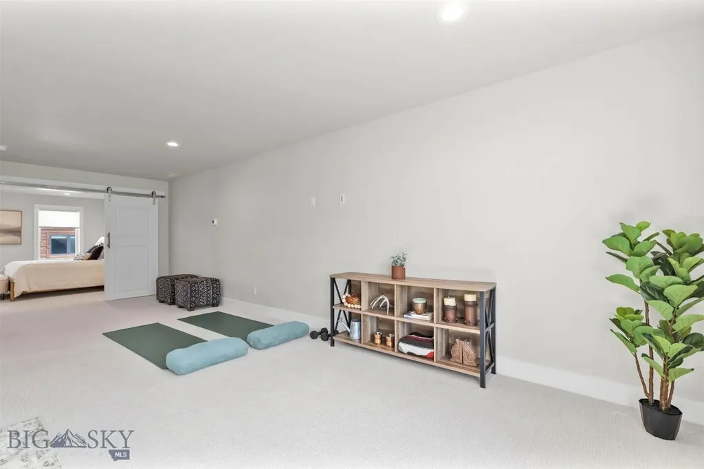 897 White Horse Loop Bozeman MT 59718