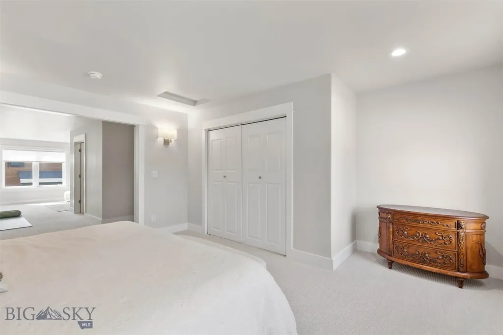897 White Horse Loop Bozeman MT 59718