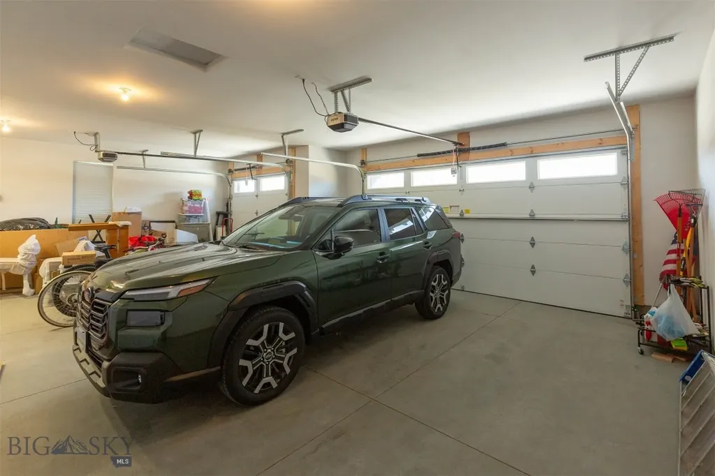 897 White Horse Loop Bozeman MT 59718