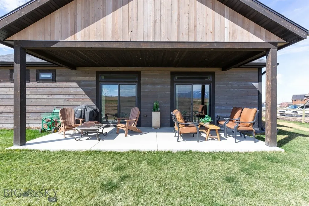 897 White Horse Loop Bozeman MT 59718