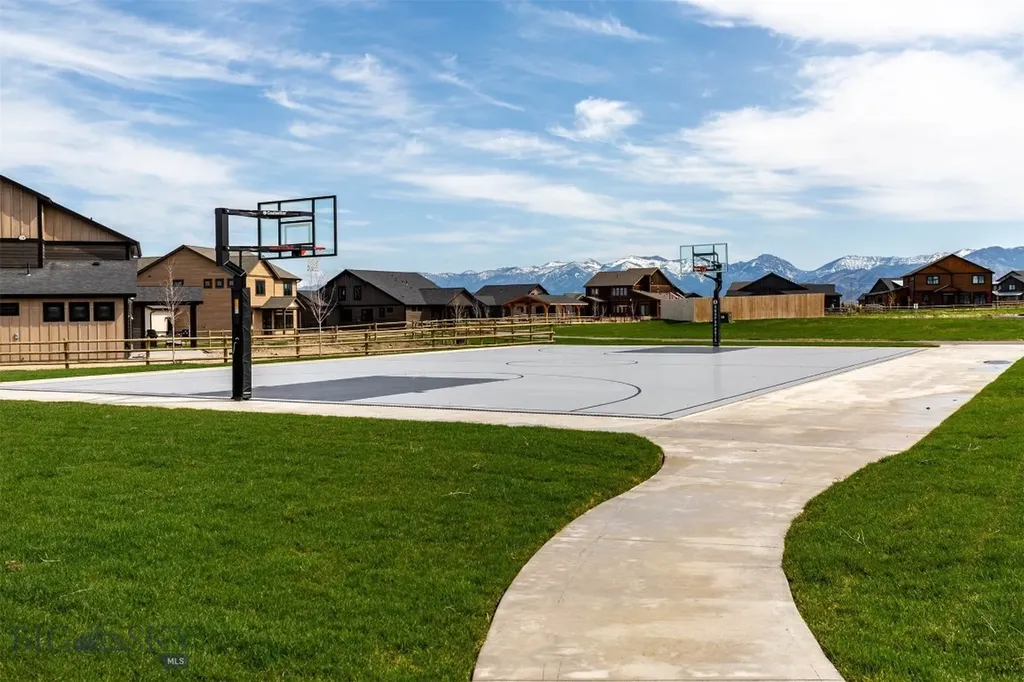 897 White Horse Loop Bozeman MT 59718