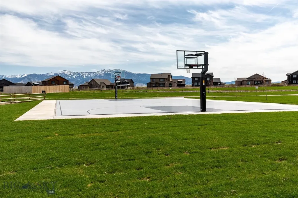 897 White Horse Loop Bozeman MT 59718