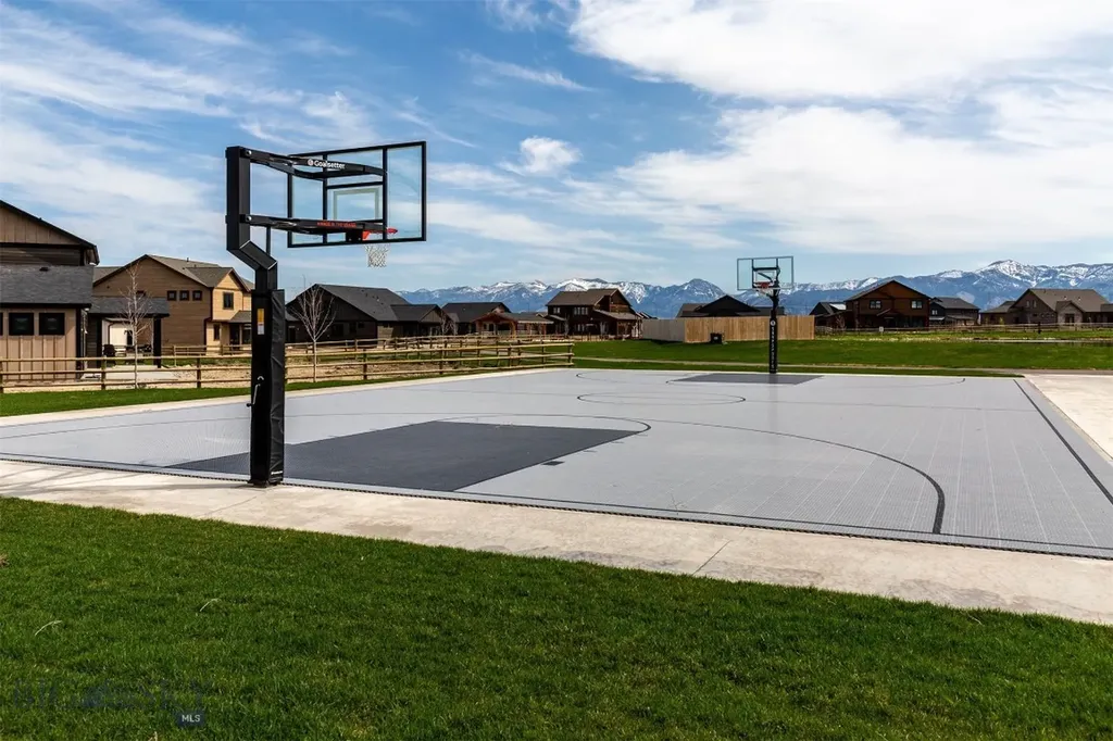 897 White Horse Loop Bozeman MT 59718