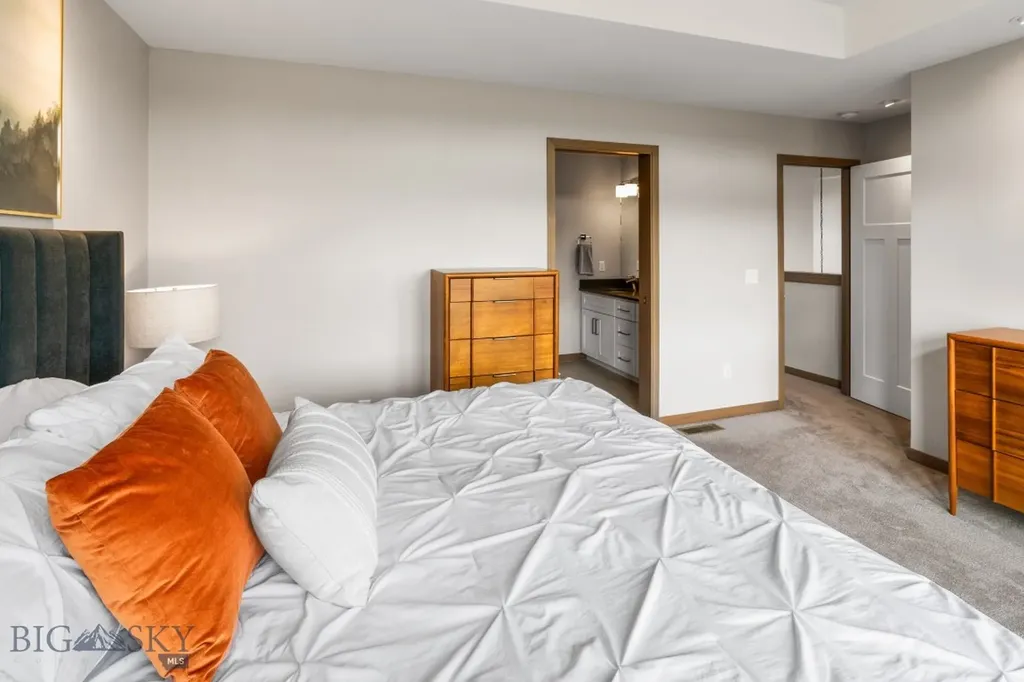 1041 N 12th Avenue Bozeman MT 59715