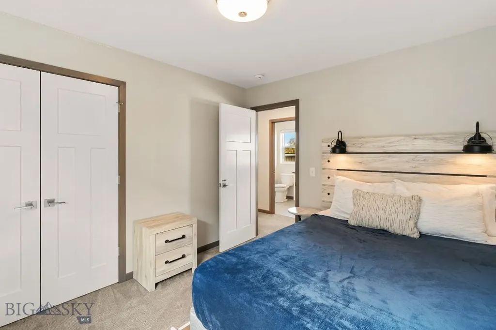 1041 N 12th Avenue Bozeman MT 59715