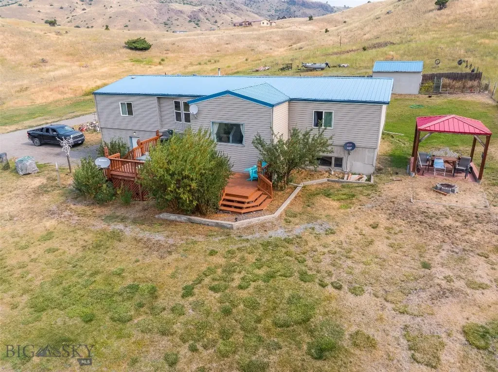 5 Aquila Lane Emigrant MT 59027