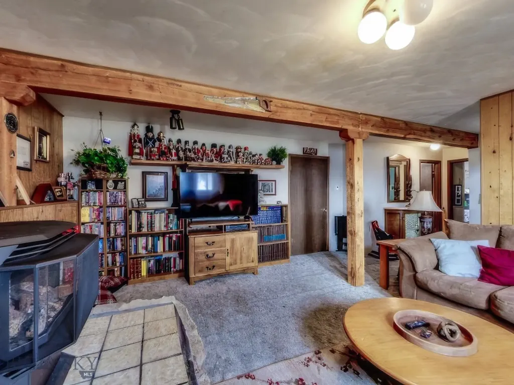 214 Beaverhead Lane Dillon MT 59725