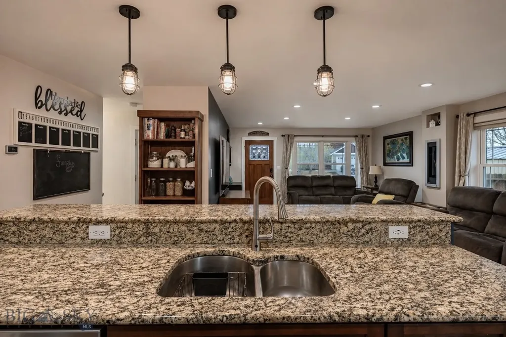 712 Quasar Lane Livingston MT 59047