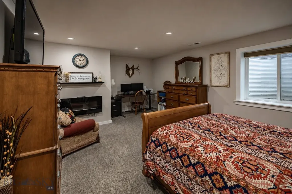 712 Quasar Lane Livingston MT 59047