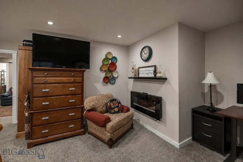 712 Quasar Lane Livingston MT 59047