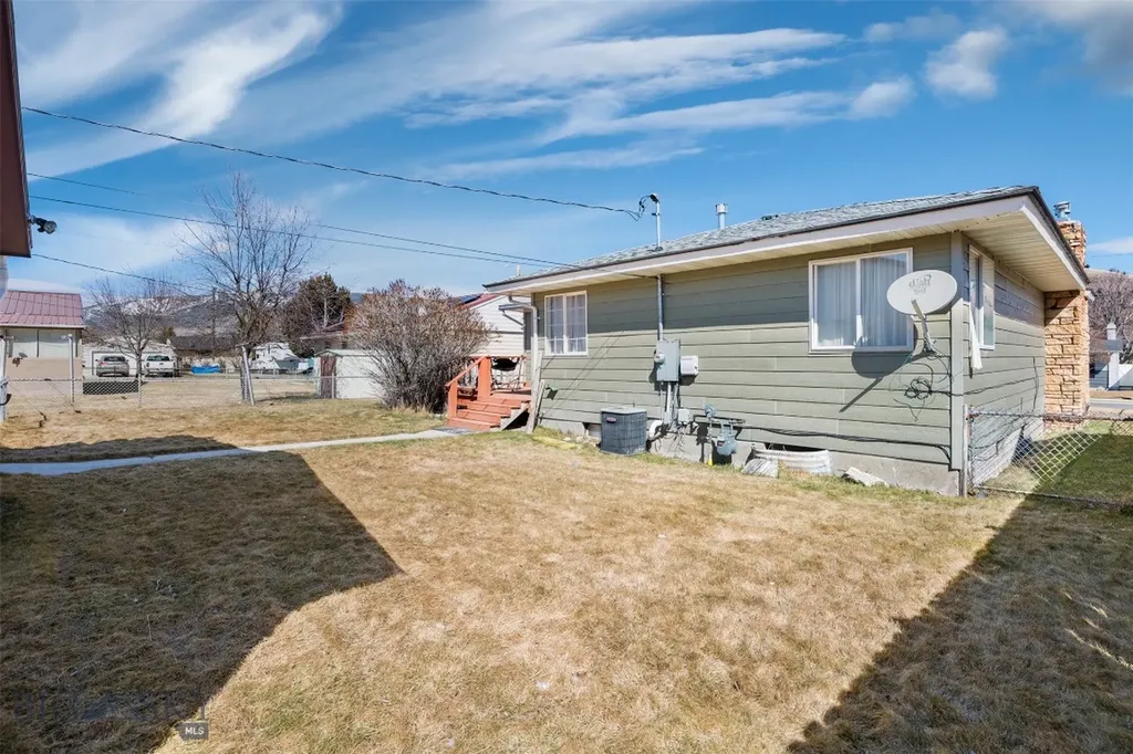 2011 Hamburg Street Anaconda MT 59711