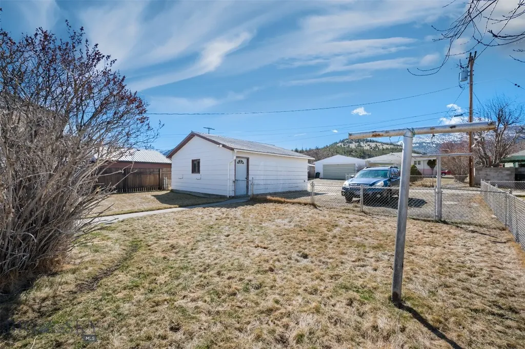 2011 Hamburg Street Anaconda MT 59711