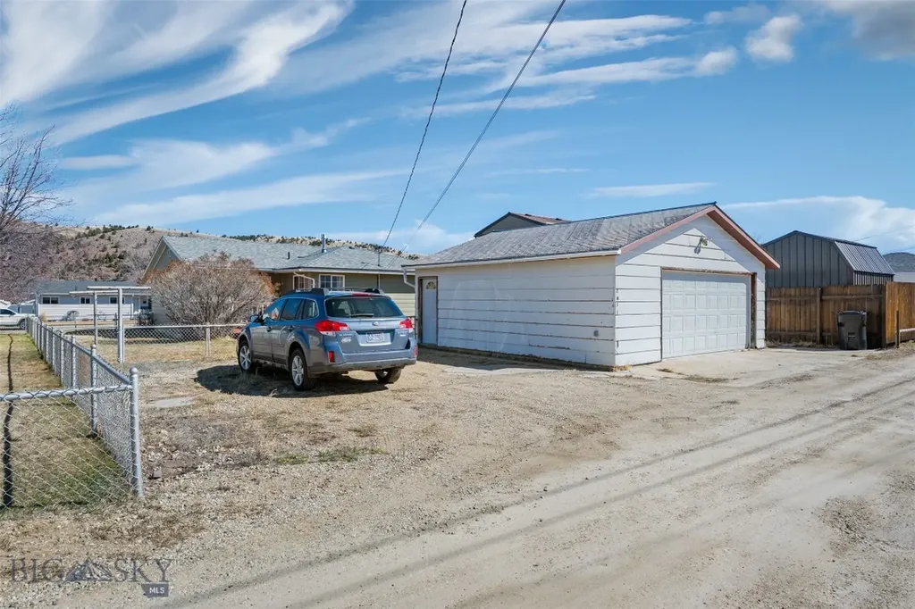 2011 Hamburg Street Anaconda MT 59711