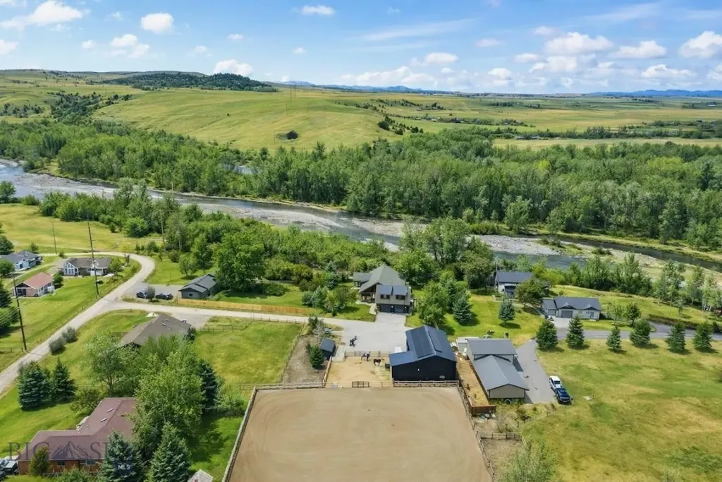 69 Upper Rainbow Bozeman MT 59718