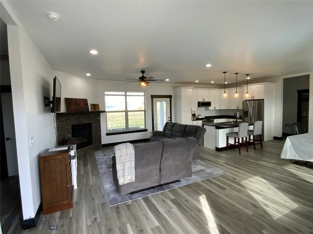30 Blue Stem Way Three Forks MT 59752