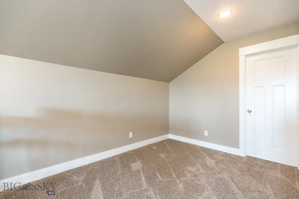 358 Pioneer Crossing Boulevard Manhattan MT 59741