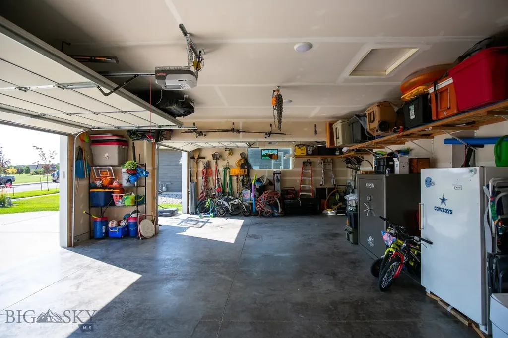 358 Pioneer Crossing Boulevard Manhattan MT 59741