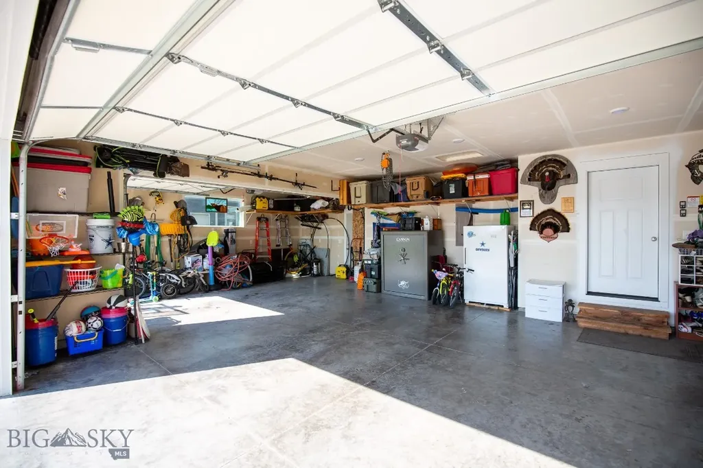 358 Pioneer Crossing Boulevard Manhattan MT 59741